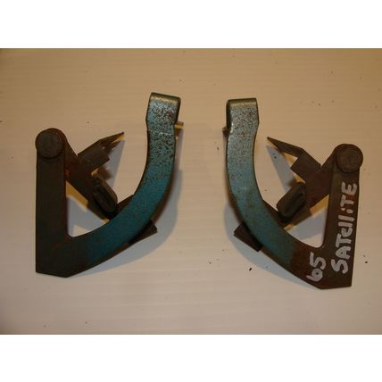 1965 PLYMOUTH SATELLITE GLOVEBOX LID HINGES OEM BELVEDERE