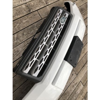 2011-2012 Land Rover LR2 Front Bumper Cover + Fog Lights LR034177 Fiji White OEM