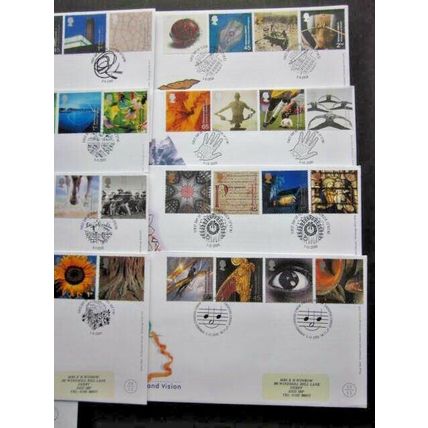 2000 A YEAR GROUP OF TWELVE COMMEMORATIVE F.D.I. POSTMARKED COVERS. (B) #01273