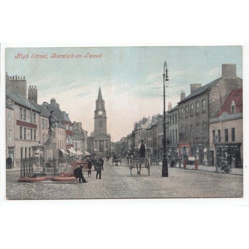High Street Berwick-on-Tweed Northumberland Postcard V189