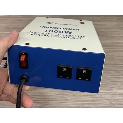 TRANSFORMADOR LIGERO 1000W PARA USAR EQUIPOS AMERICANOS EN ESPAÑA SALIDA DE 110V
