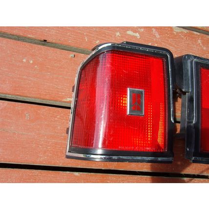 1982 1983 1984 Oldsmobile Cutlass Ciera Tail Lights OEM Pair 5973621 5973622