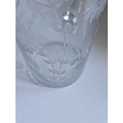 VINTAGE DAISY CUT GLASS JUG AND 6 GLASSES