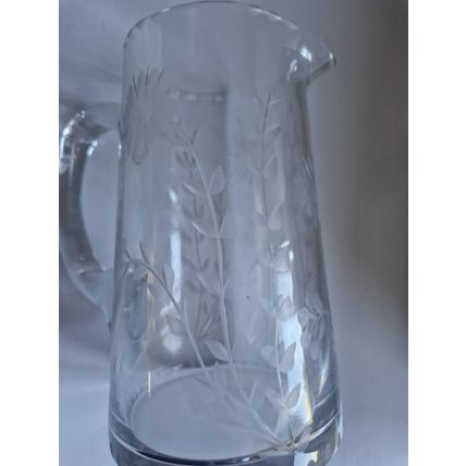 VINTAGE DAISY CUT GLASS JUG AND 6 GLASSES