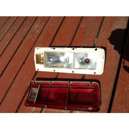 1968 - 1973 Datsun 510 RH PS Tail Light Assy Everwing 8037 OEM 68 69 70 71 72 73