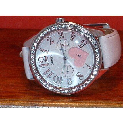 Pre-Owned Women’s Guess G86021L Rhinestone Fashion Analog Quartz Watch
