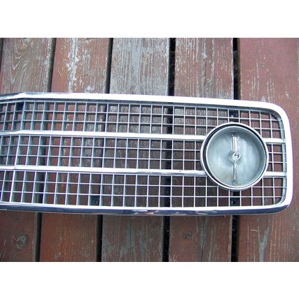 1973 CHEVROLET CHEVELLE LAGUNA GRILL OEM #331800H