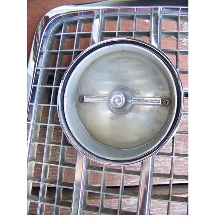 1973 CHEVROLET CHEVELLE LAGUNA GRILL OEM #331800H
