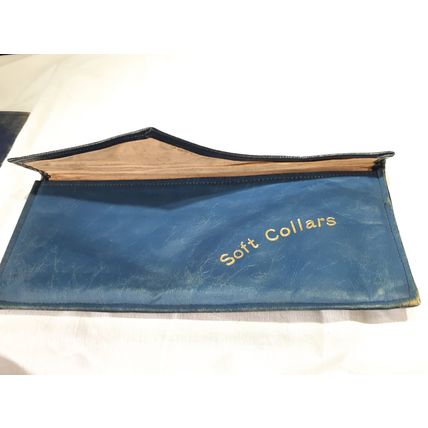 Vintage1950's Soft Collar Holder