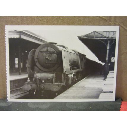 WIGAN NORTH WESTERN STATION, LANCASHIRE unused postcard railway =