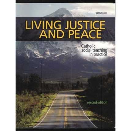 LIVING JUSTICE AND PEACE Catholic social teaching in practice 2008 FREE Shipping