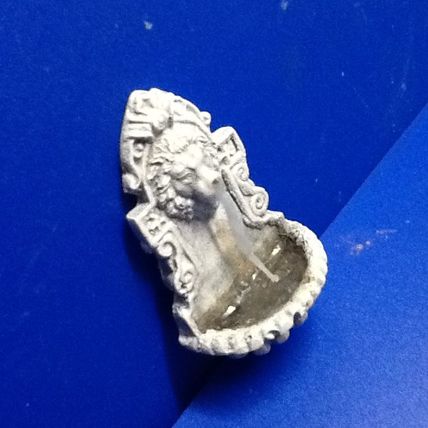 Lion Head Fountain 1:12th scale miniature