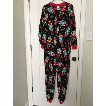 1 Piece Secret Treasures Nutcracker Pajamas Christmas Women's Size Medium