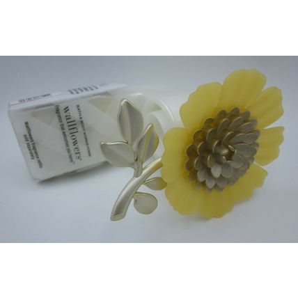 Bath & Body Works Wallflower Diffuser Plug flower Yellow Sunflower