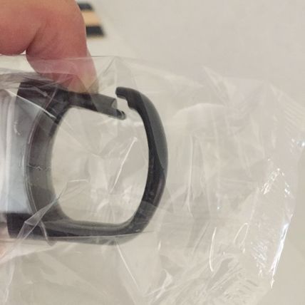 New Topps Audio Ear Buds in Clip on Holder