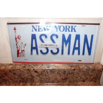 TV SHOW STEINFELD TIN SIGN NEW YORK LICENSE PLATE ASSMAN