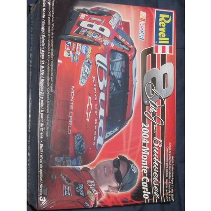 REVELL 1/24 Budweiser 2004 Monte Carlo Dale Earnhart jr. #8 SEALED