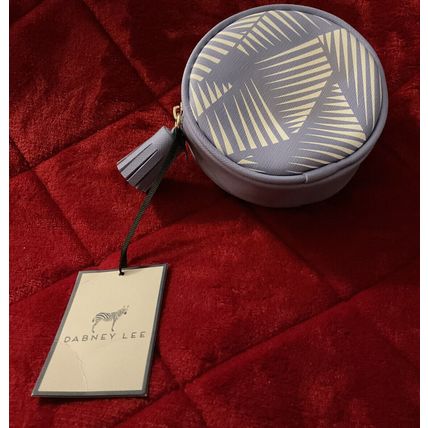 A Very Cute Sweet New Cagney Lee Coin Purse Bag