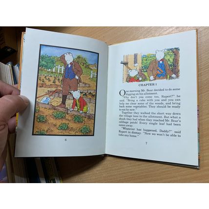 1977 "RUPERT AND THE BLACK MOTH" RUPERT BEAR SMALL HARDBACK BOOK (P2)