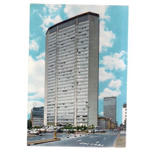 PIRELLI SKYSCRAPER, MILAN, MILANO, ITALY. unused vintage postcard #