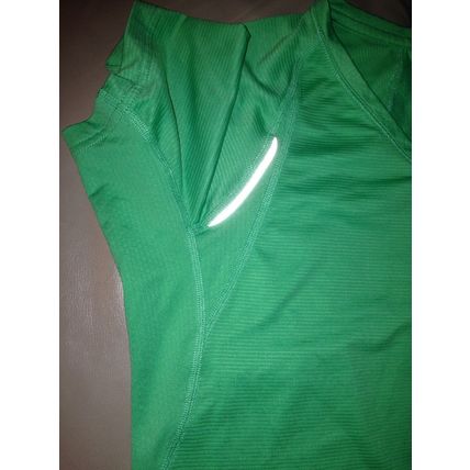 KIRKLAND SIGNATURE Women's Green V-neck Athletic Workout Active-Wear Top Size:M
