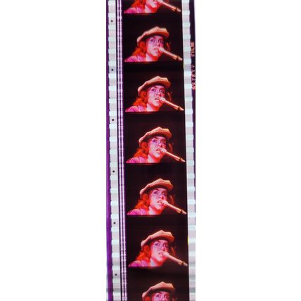 Pk DAU - J - MIX - a 008H. 1 STRIP OF 5 - 35MM FILM CELLS. (E J )