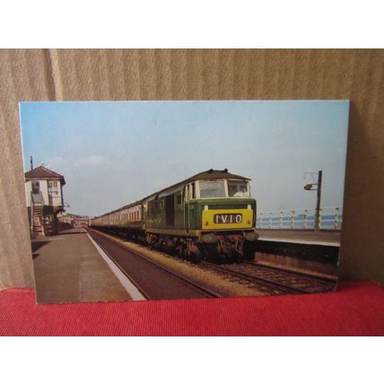 DAWLISH, Hymek no D7014 .unused postcard Dawlish Warren museum no 5 train =