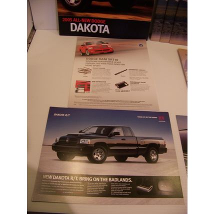 2005 JEEP LIBERTY GRAND CHEROKEE RAM SRT10 DAKOTA RT SALES BROCHURES & SLICKS(8)