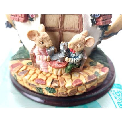 NEW UNUSED LITTLE MEADOW SERIES BEAUTIFULLY DECORATED TEAPOT POTPOURRI HOLDER