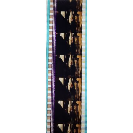 Pk DAU - A - MIX - a 024X. 1 STRIP OF 5 - 35MM FILM CELLS. (HP )