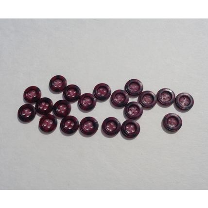 D20 Burgundy Shirt Buttons 12mm 7/16 4 Hole Round Sewing Crafting