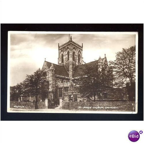 Lincolnshire GRIMSBY Church Postcard by Valentine (93691)