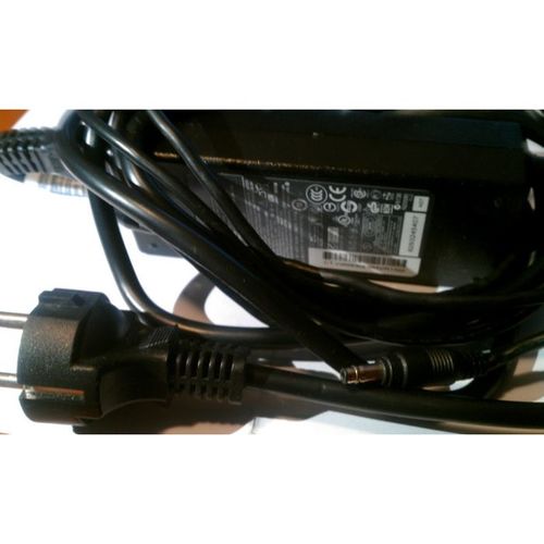 Hewlett Packard laptop charger / adapter. 432309-001 GENUINE/ORIGINAL