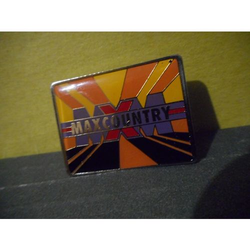 Max Country Lapel Pin