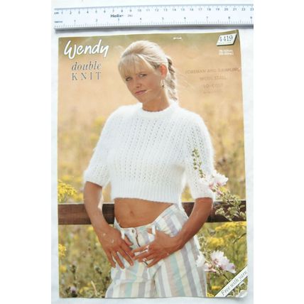 Vintage: Wendy 4419 short sleeved sweater, DK, 30-42 inch, 76-107 cm