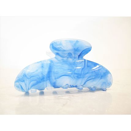 Marbled turquoise blue and white acrylic hair claw clip