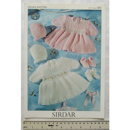 Vintage: Sirdar 3652 dress bonnet bootees, DK