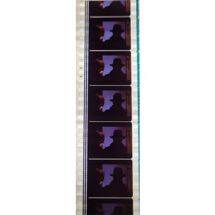 Pk GEB -K - MIX - K c075W . 1 STRIP OF 5 - 35MM FILM CELLS. ( Exorcist )