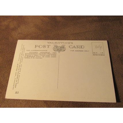 1930s Postcard - Buckingham Palace, London - Artist / A5