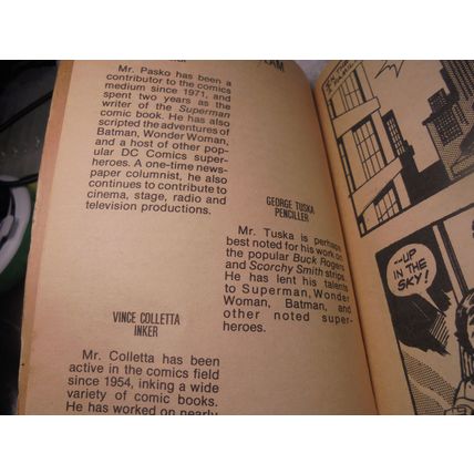 JUSTICE LEAGUE NEWSPAPER STRIP Paperback, DC Comics, 1982!! $20.00 obo!