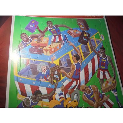 WOW!! Large 1972 HARLEM GLOBETROTTERS Frame Tray Puzzle!! $35.00 Shipped!!