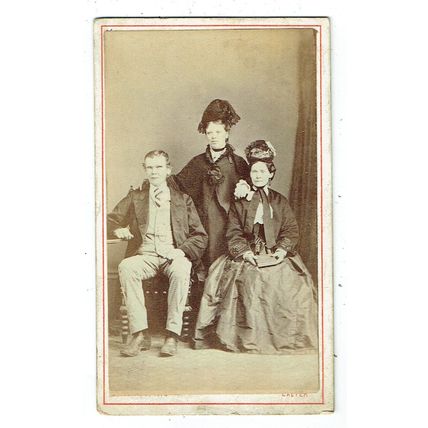 Victorian cdv photo man & two women Exeter photographer