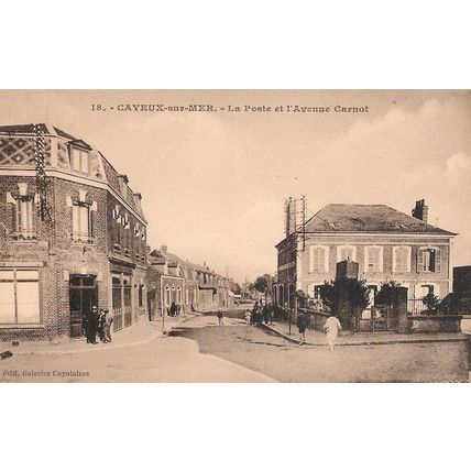 80 - Cayeux sur mer - la poste et l'avenue Carnot