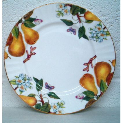 DUCHESS fine bone china 8 1/4 " Gold Trim FRUIT Plate