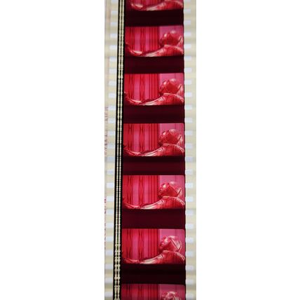 Pk GEB -K - MIX - K c055C . 1 STRIP OF 5 - 35MM FILM CELLS. ( )