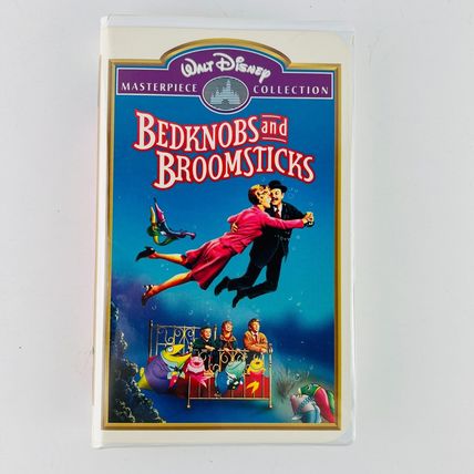 Walt Disney Masterpiece Collection Bedknobs And Broomsticks VHS Video Tape