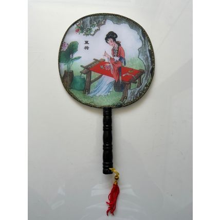 CHINESE WOOD AND SILK HAND FAN
