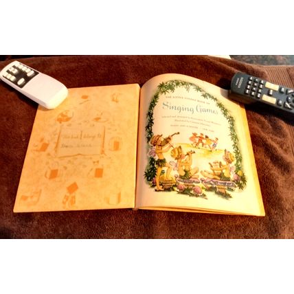 Old Vintage Original Little Golden Book Singing Games (E) Fifth Edition 1947