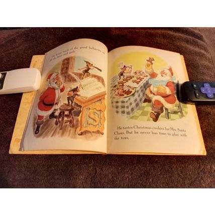 Little Golden Book Walt Disney Santas Toy Shop By Mary Reed PhD (A) Edition 1950