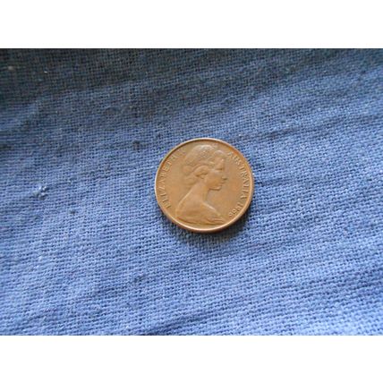 1966 AUSTRALIA 2 CENTS COIN. ( Frill Necked Lizard )/1